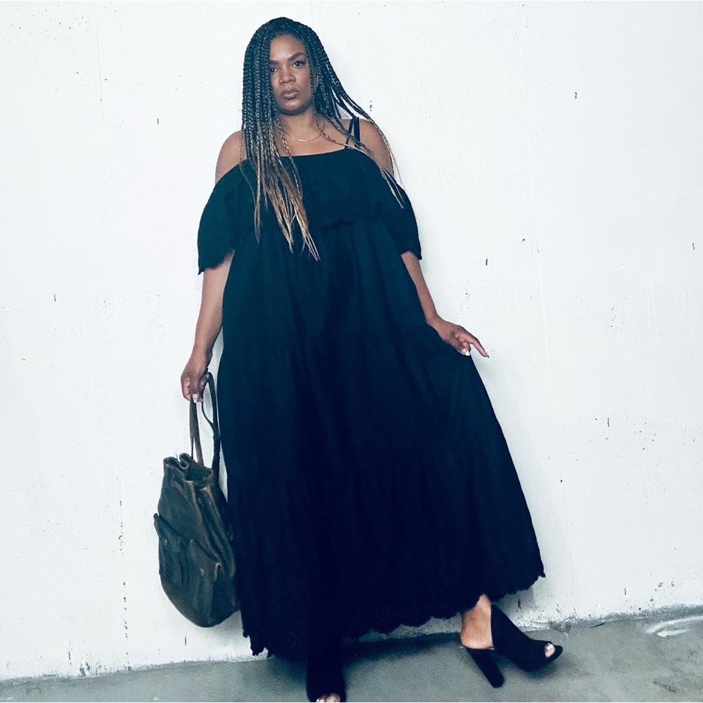 Old Navy Off the Shoulders Black Embroidery Maxi Dress, XXL - Picture 4 of 9